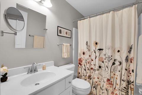 Tiny photo for 959 N Brainard Street, Naperville, IL 60563 (MLS # 12497154)