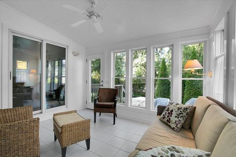 Tiny photo for 959 N Brainard Street, Naperville, IL 60563 (MLS # 12497154)