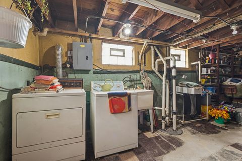 Tiny photo for 9635 S Francisco Avenue, Evergreen Park, IL 60805 (MLS # 12579907)