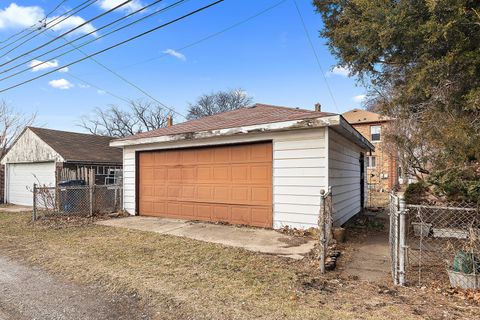 Tiny photo for 9635 S Francisco Avenue, Evergreen Park, IL 60805 (MLS # 12579907)