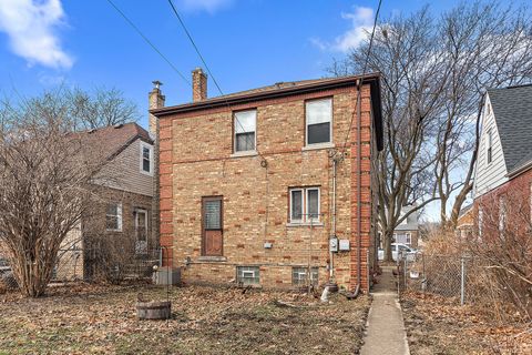 Tiny photo for 9635 S Francisco Avenue, Evergreen Park, IL 60805 (MLS # 12579907)