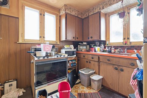 Tiny photo for 9635 S Francisco Avenue, Evergreen Park, IL 60805 (MLS # 12579907)