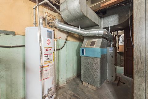 Tiny photo for 9635 S Francisco Avenue, Evergreen Park, IL 60805 (MLS # 12579907)