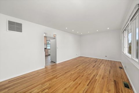 Tiny photo for 8719 Olympic Drive, Bridgeview, IL 60455 (MLS # 12607198)