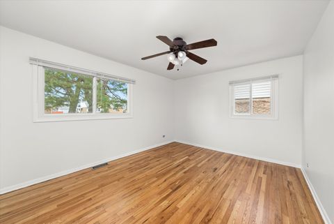 Tiny photo for 8719 Olympic Drive, Bridgeview, IL 60455 (MLS # 12607198)