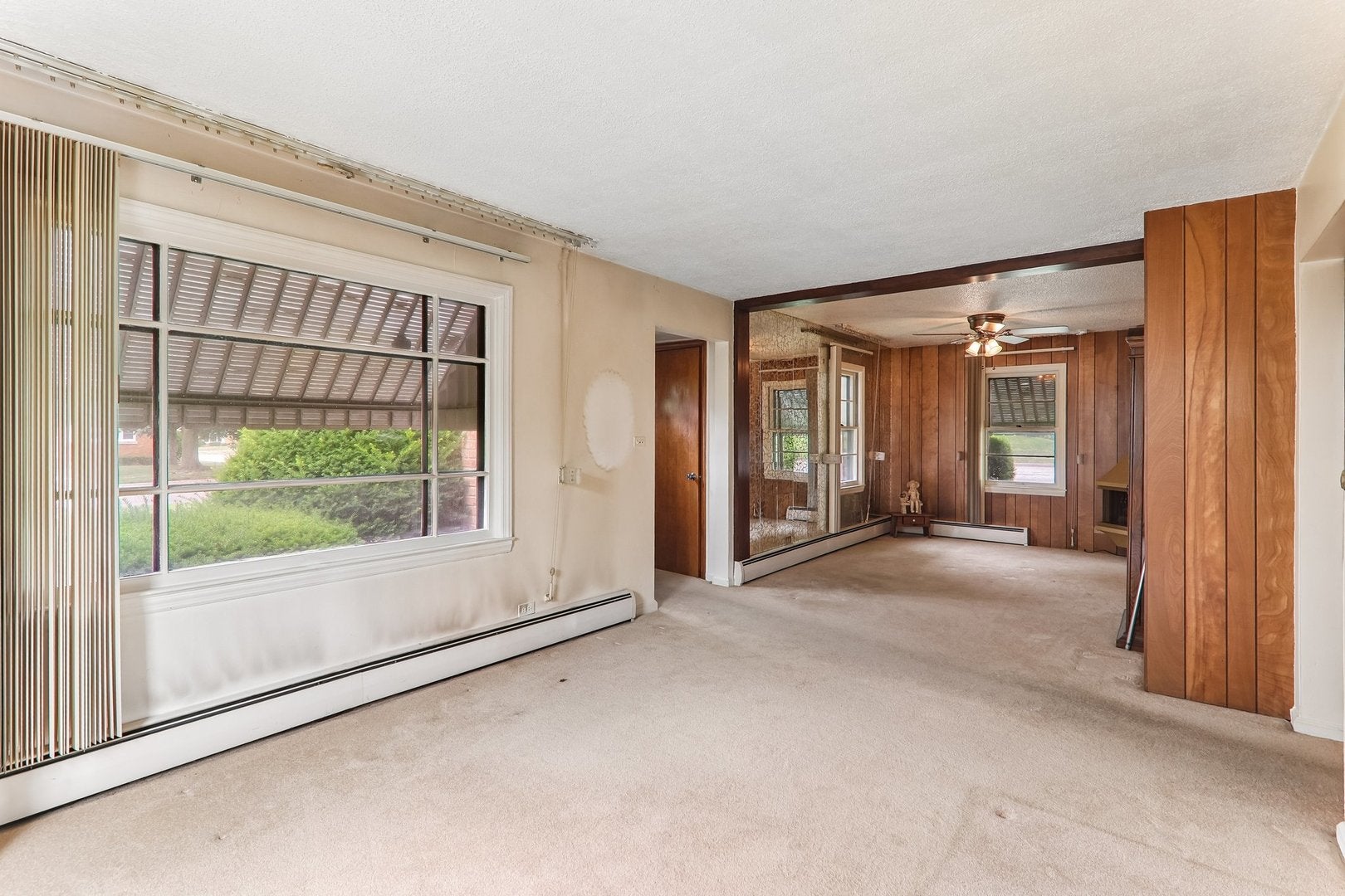 2218 Pearsall Parkway