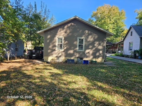 Tiny photo for 613 W Elm Street, Carbondale, IL 62901 (MLS # 12768729)