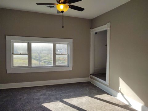 Tiny photo for 603 N 5th Street, Vienna, IL 62995 (MLS # 100000463)