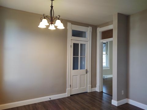 Tiny photo for 603 N 5th Street, Vienna, IL 62995 (MLS # 100000463)