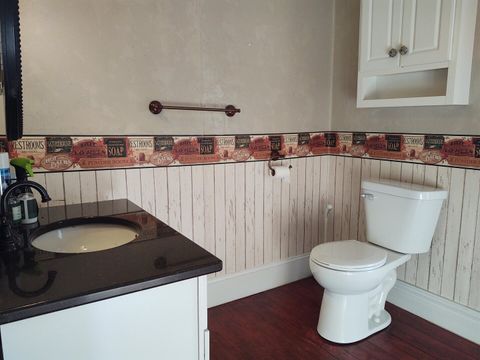 Tiny photo for 603 N 5th Street, Vienna, IL 62995 (MLS # 100000463)