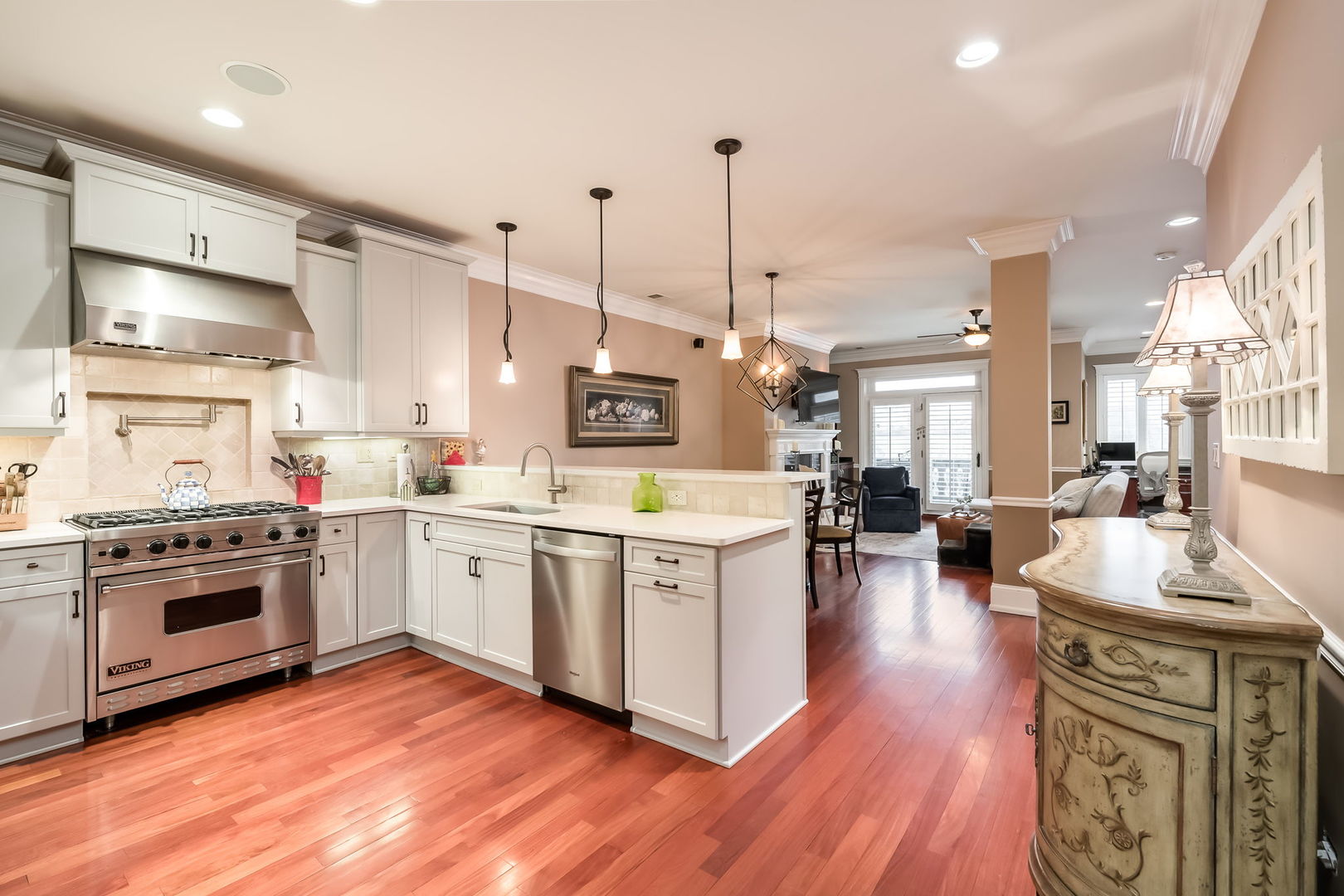 1442 W Fullerton Avenue 3B