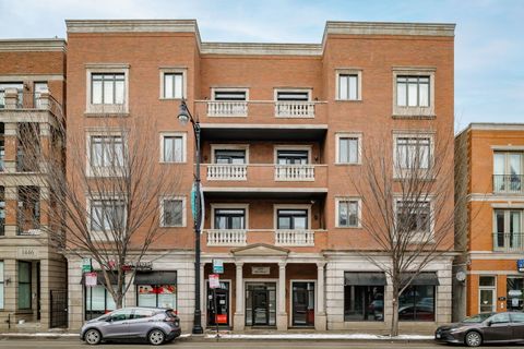 Photo of 1442 W Fullerton Avenue #3B, Chicago, IL 60614 (MLS # 12558948)