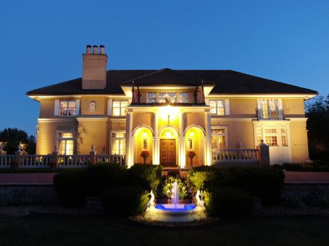 A home in South Barrington