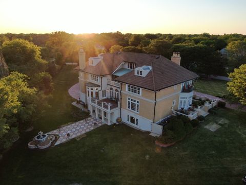 A home in South Barrington