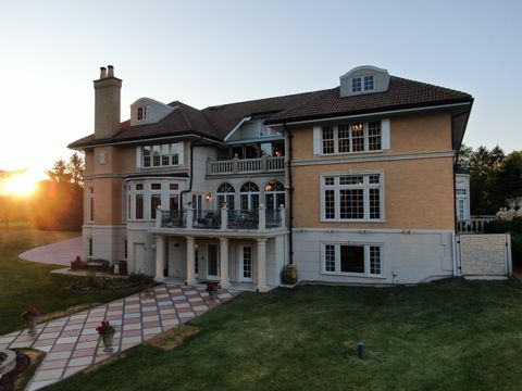 A home in South Barrington