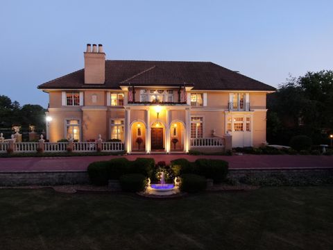 A home in South Barrington