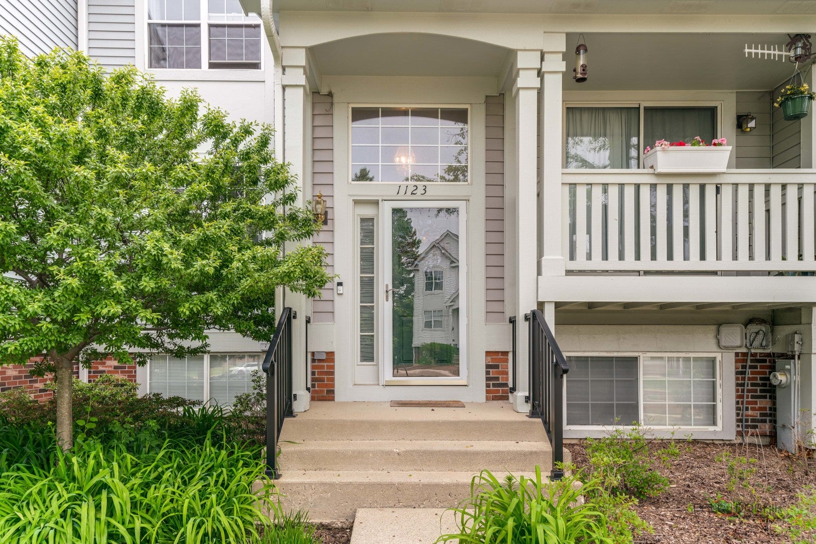 1123 Manchester Circle