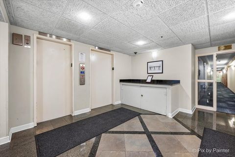 Tiny photo for 1840 HUNTINGTON Boulevard #BW608, Hoffman Estates, IL 60169 (MLS # 12518879)