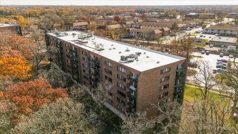 Tiny photo for 1840 HUNTINGTON Boulevard #BW608, Hoffman Estates, IL 60169 (MLS # 12518879)