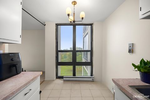 Tiny photo for 5100 N Marine Drive #6B, Chicago, IL 60640 (MLS # 12496388)