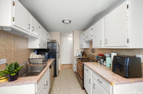 Tiny photo for 5100 N Marine Drive #6B, Chicago, IL 60640 (MLS # 12496388)