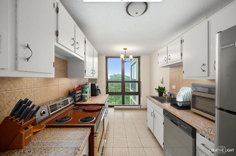 Tiny photo for 5100 N Marine Drive #6B, Chicago, IL 60640 (MLS # 12496388)
