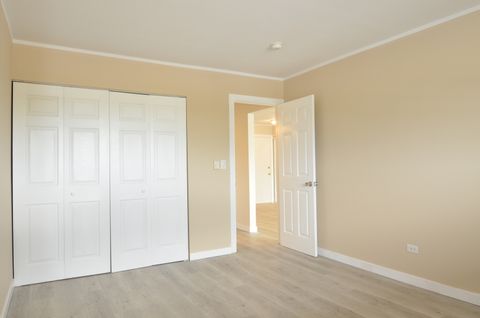 Tiny photo for 826 E Old Willow Road #206, Prospect Heights, IL 60070 (MLS # 12629865)