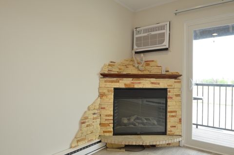 Tiny photo for 826 E Old Willow Road #206, Prospect Heights, IL 60070 (MLS # 12629865)
