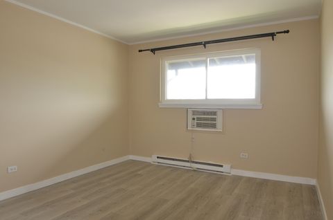 Tiny photo for 826 E Old Willow Road #206, Prospect Heights, IL 60070 (MLS # 12629865)
