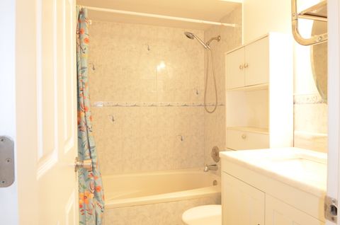 Tiny photo for 826 E Old Willow Road #206, Prospect Heights, IL 60070 (MLS # 12629865)
