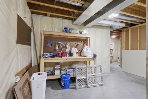 Tiny photo for 6234 Mississippi Avenue, Davenport, IA 52807 (MLS # 12629253)