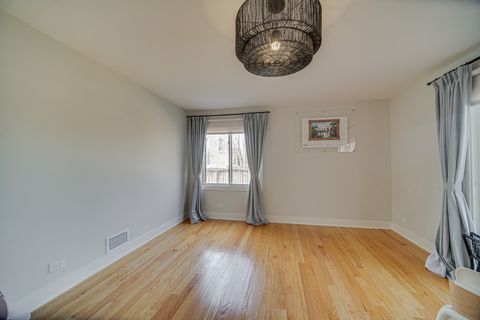 Tiny photo for 2873 Whispering Oaks Drive, Buffalo Grove, IL 60089 (MLS # 12577995)