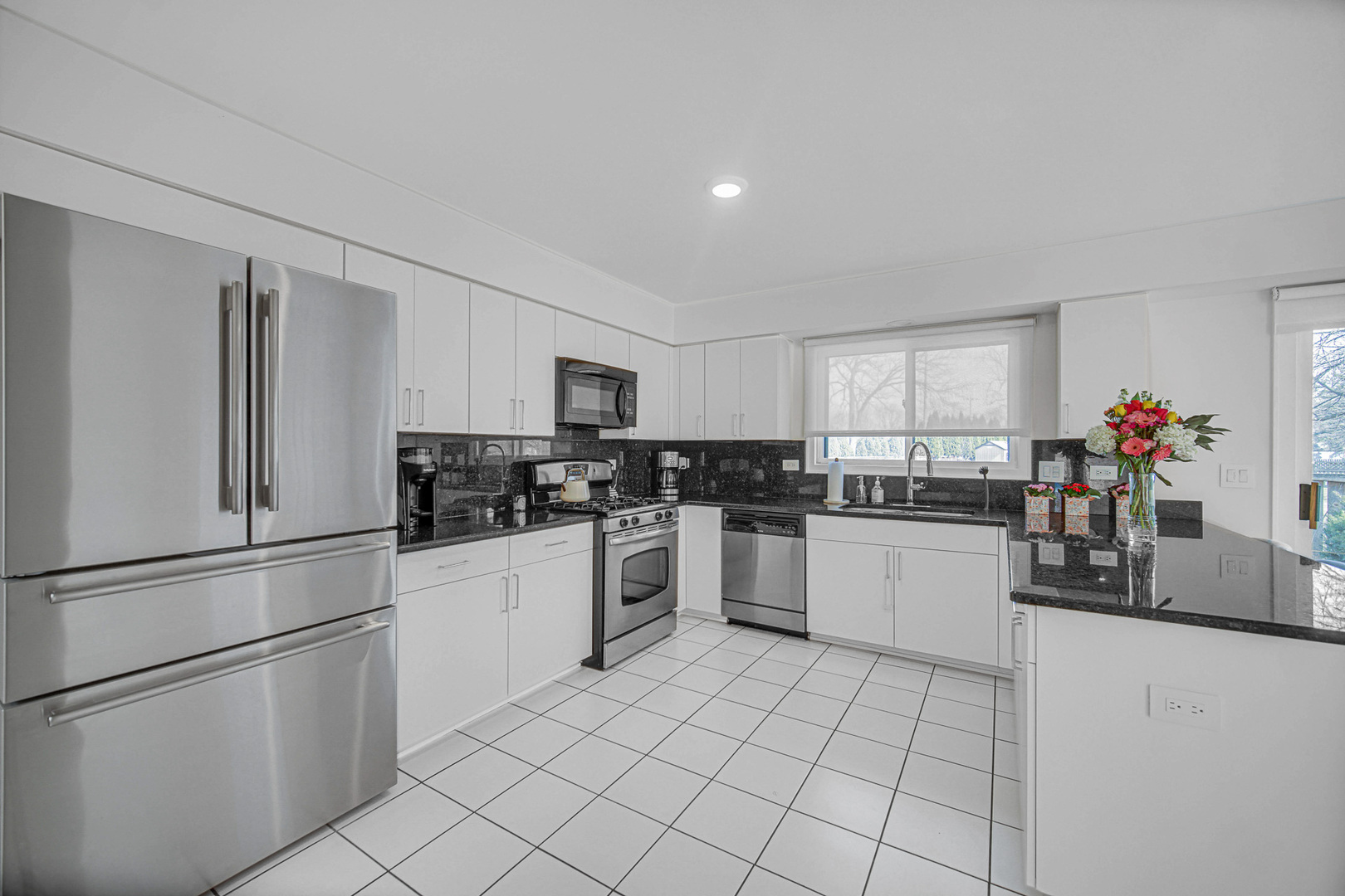 2873 Whispering Oaks Drive