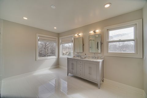 Tiny photo for 2873 Whispering Oaks Drive, Buffalo Grove, IL 60089 (MLS # 12577995)
