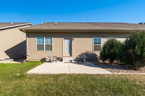 Tiny photo for 1809 Glenbridge Road, Bloomington, IL 61704 (MLS # 12505940)