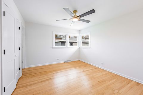 Tiny photo for 960 E 167th Street, South Holland, IL 60473 (MLS # 12633669)