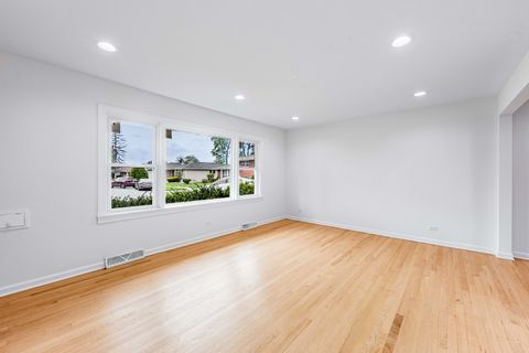 Tiny photo for 960 E 167th Street, South Holland, IL 60473 (MLS # 12633669)