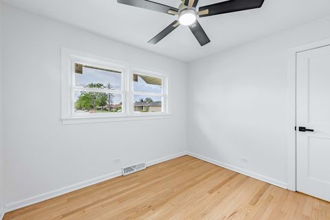 Tiny photo for 960 E 167th Street, South Holland, IL 60473 (MLS # 12633669)