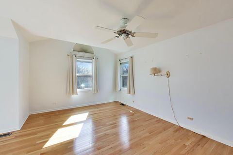 Tiny photo for 1422 Madison Road, Buffalo Grove, IL 60089 (MLS # 12612329)