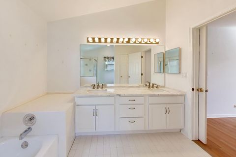 Tiny photo for 1422 Madison Road, Buffalo Grove, IL 60089 (MLS # 12612329)