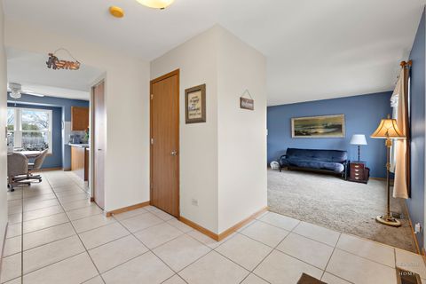 Tiny photo for 1278 Regent Drive, Mundelein, IL 60060 (MLS # 12592157)