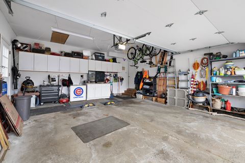 Tiny photo for 1278 Regent Drive, Mundelein, IL 60060 (MLS # 12592157)