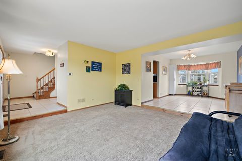 Tiny photo for 1278 Regent Drive, Mundelein, IL 60060 (MLS # 12592157)