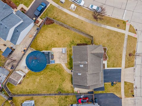 Tiny photo for 1278 Regent Drive, Mundelein, IL 60060 (MLS # 12592157)