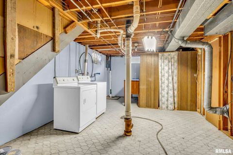 Tiny photo for 315 20TH Avenue, Milan, IL 61264 (MLS # QC4268861)