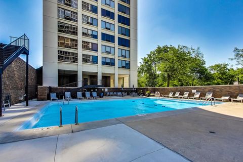 Tiny photo for 2800 N Lake Shore Drive #414, Chicago, IL 60657 (MLS # 12604424)