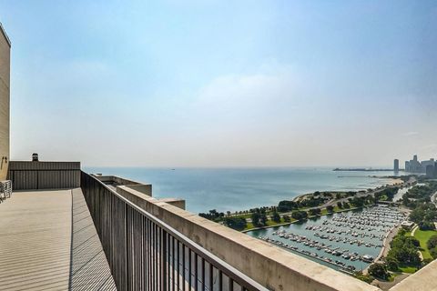 Tiny photo for 2800 N Lake Shore Drive #414, Chicago, IL 60657 (MLS # 12604424)