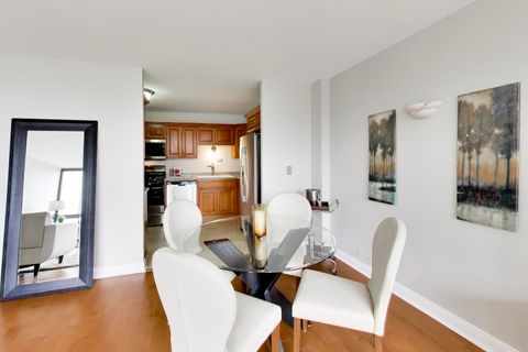 Tiny photo for 2800 N Lake Shore Drive #414, Chicago, IL 60657 (MLS # 12604424)