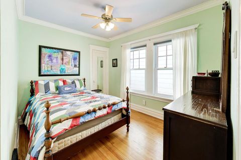Tiny photo for 512 S Grove Avenue, Oak Park, IL 60304 (MLS # 12610098)