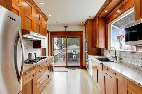 Tiny photo for 512 S Grove Avenue, Oak Park, IL 60304 (MLS # 12610098)